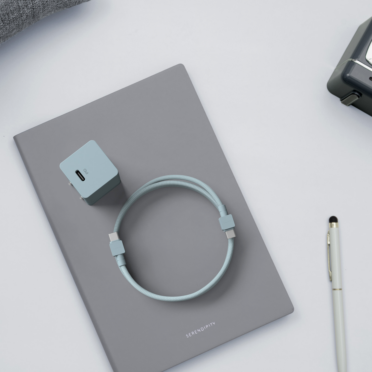Android用急速充電器|デザイン重視のおしゃれガジェット|幅広い Android用急速充電器|デザイン重視のおしゃれガジェット|幅広い